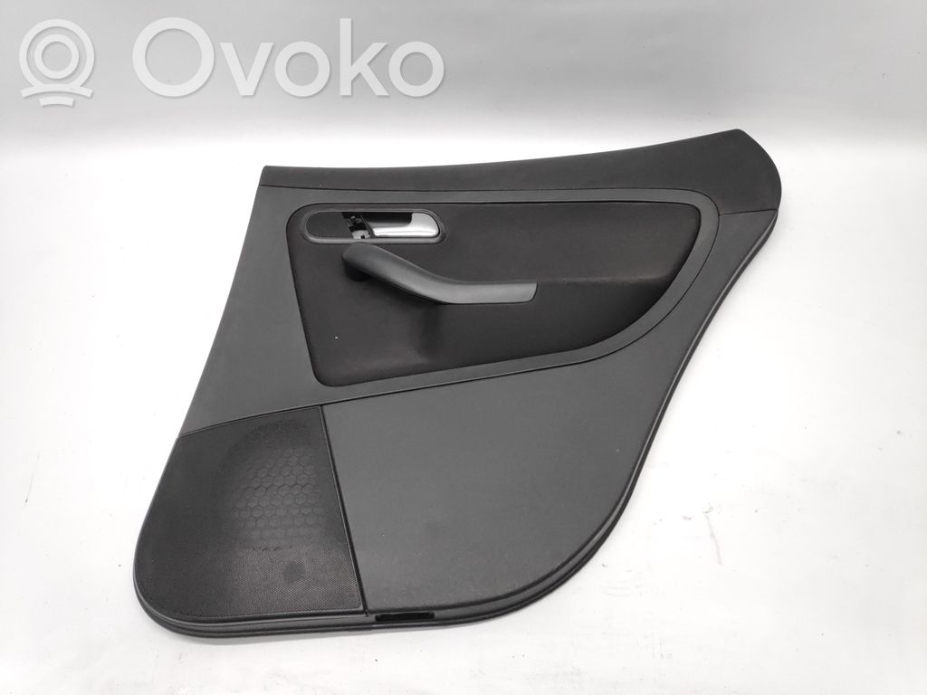 Seat Cordoba (6L) Apmušimas galinių durų (obšifke) 
