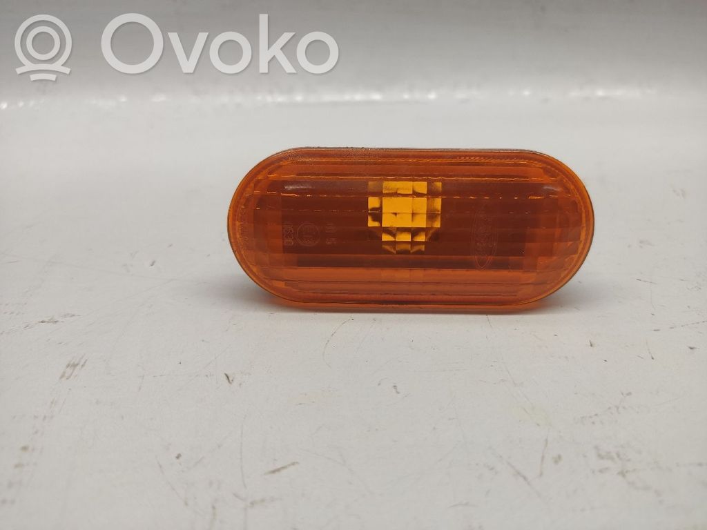 Ford Fiesta Blinker vorne Stoßstange 