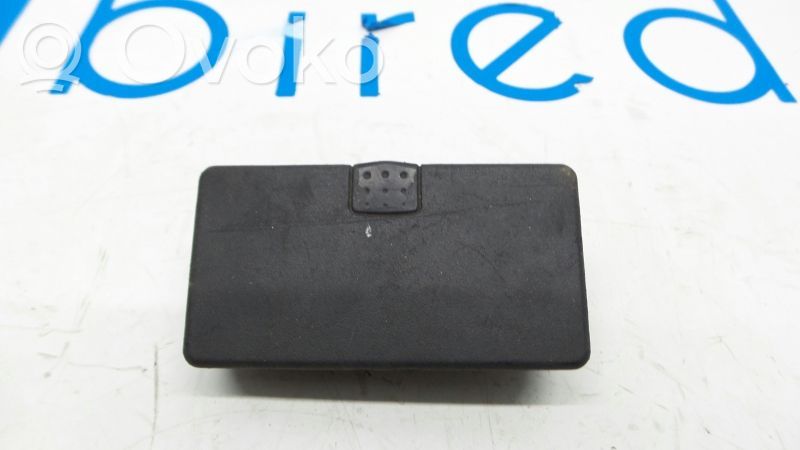 Opel Corsa C Aschenbecher 