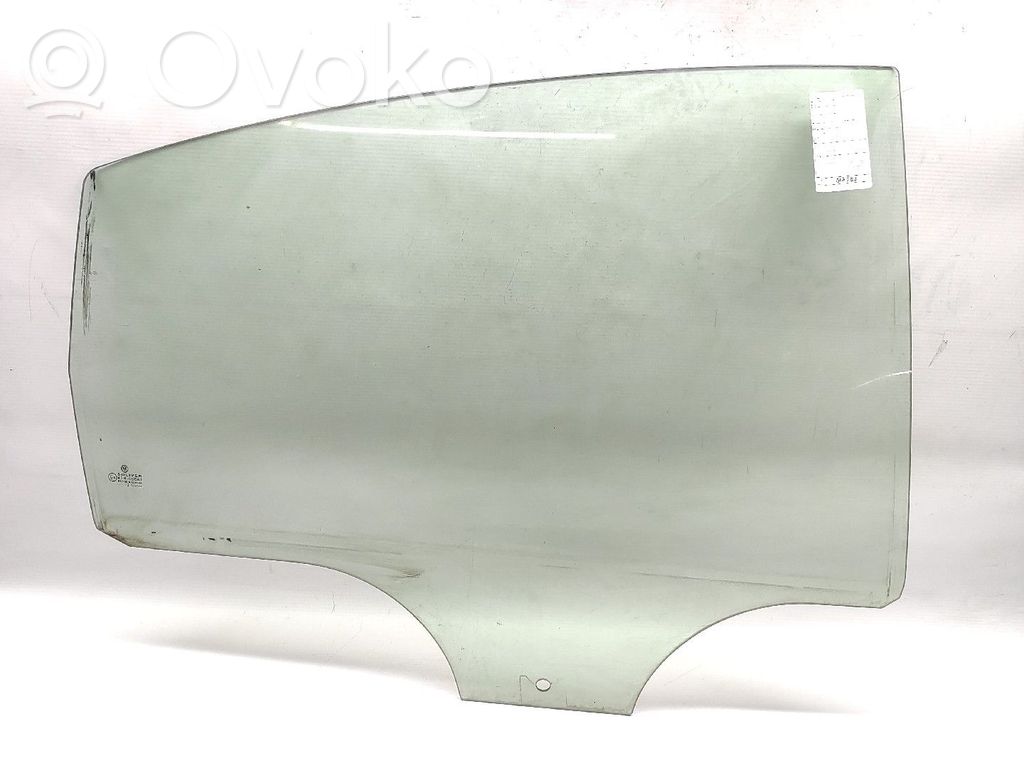 Volkswagen PASSAT B5.5 Rear door window glass 