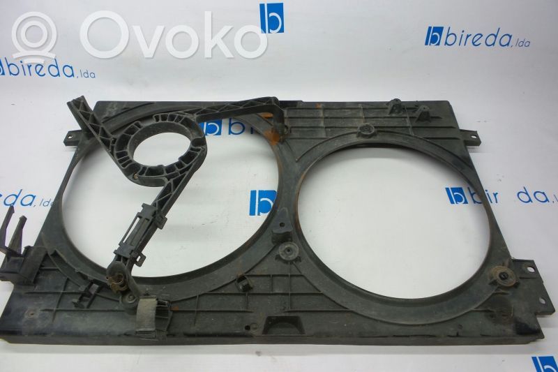 Volkswagen Golf IV Panel mocowanie chłodnicy / dół 