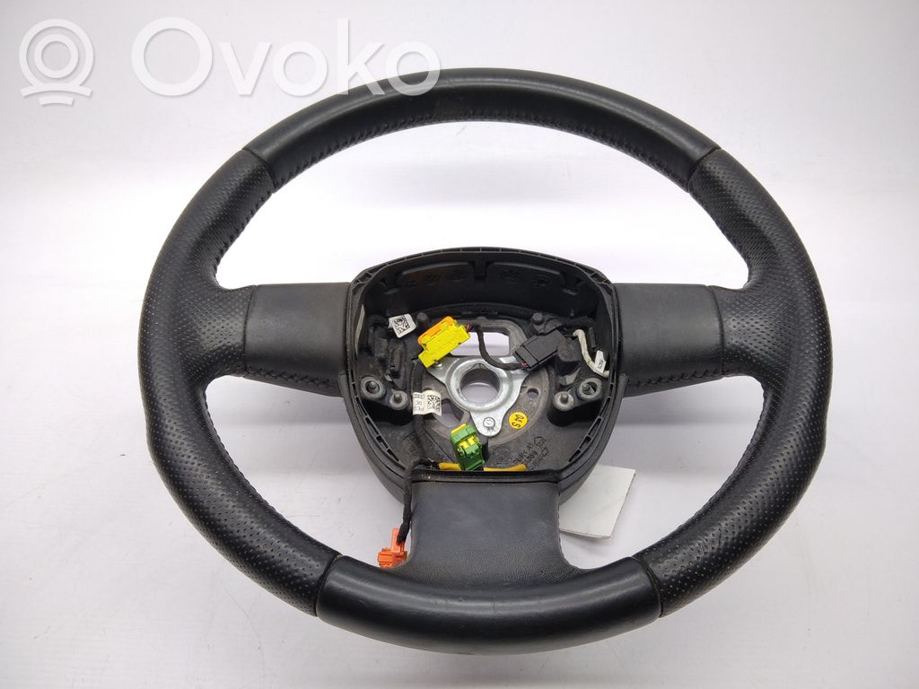 Audi A3 S3 8P Steering wheel 