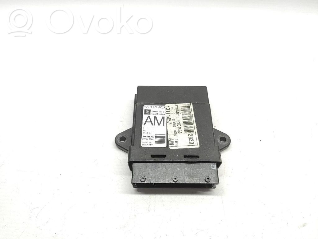 Unité de commande module de porte   13111457AM