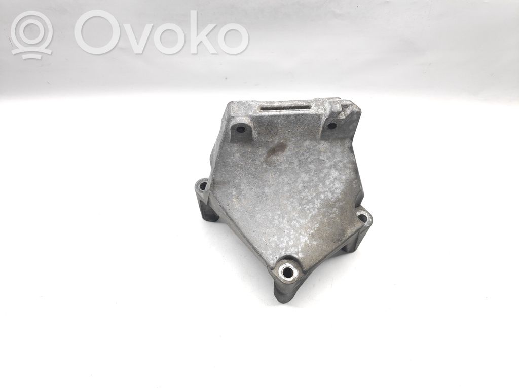 Engine mount bracket   9127489