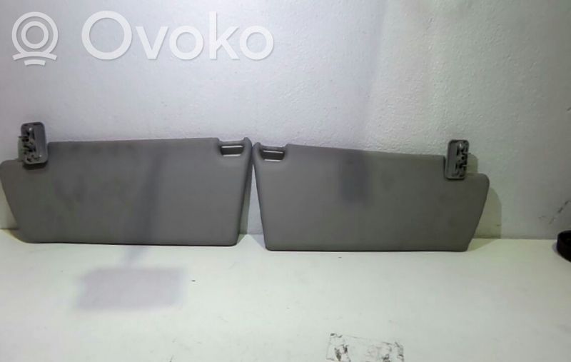 Sun visor