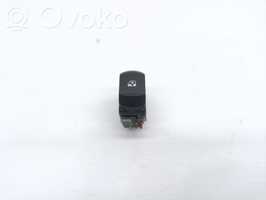 Renault Megane II Electric window control switch 