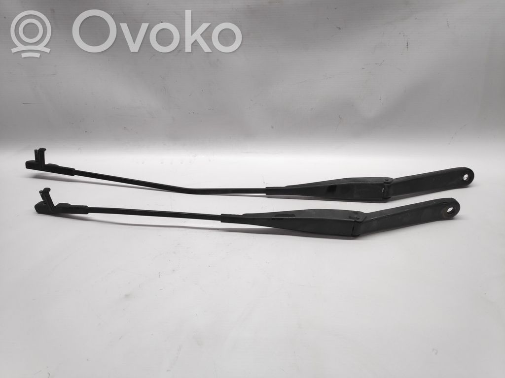 Front wiper blade arm   4M5117526AD,4M5117526CD