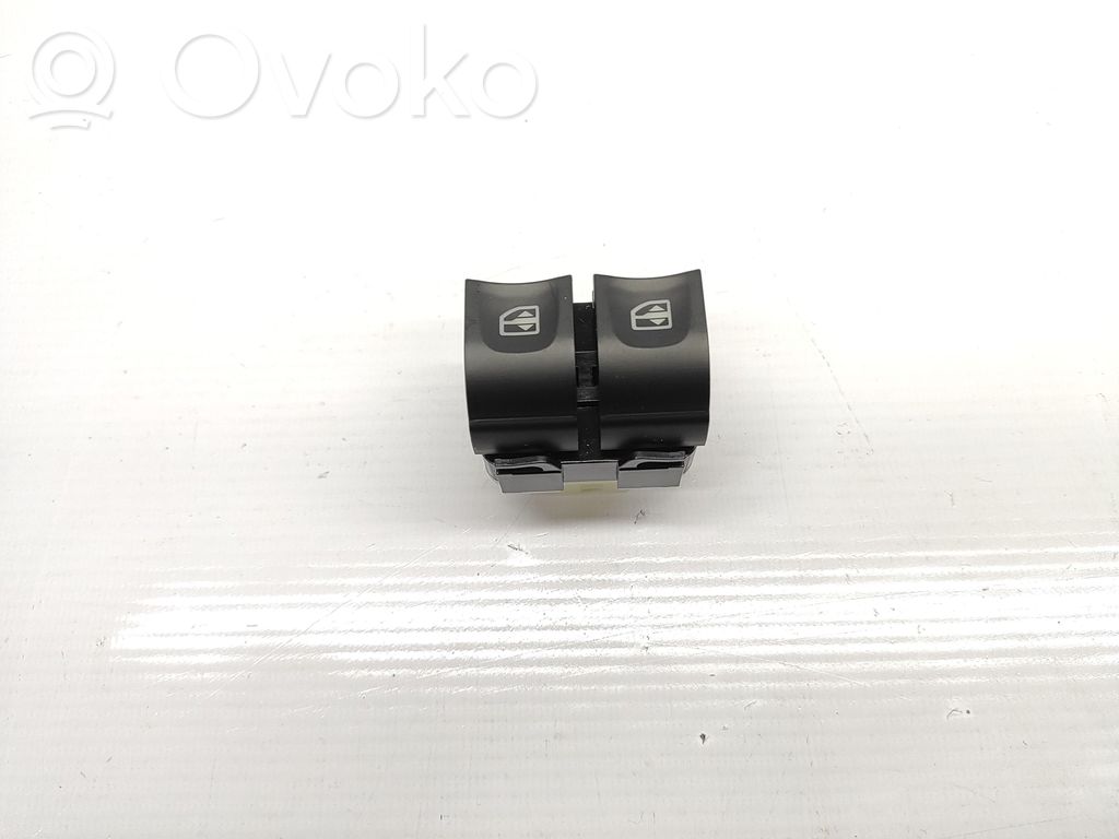 Interruptor del elevalunas eléctrico   254110431R,2013A2020,ARTIGONOVO
