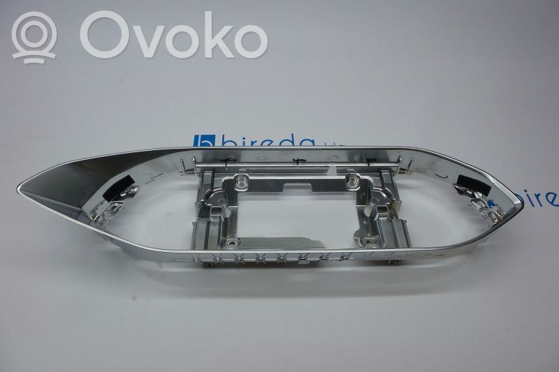 Peugeot 308 Konsola środkowa / Radio / GPS 