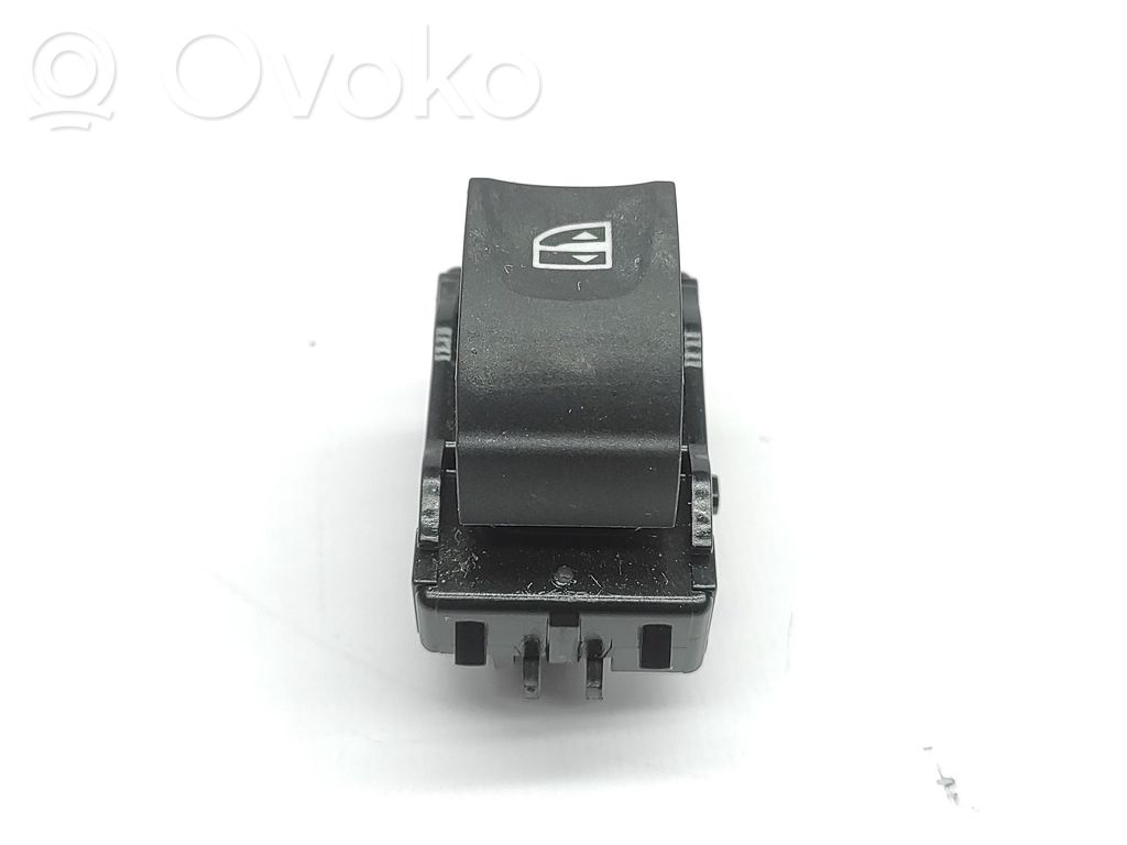 Electric window control switch   809605274R