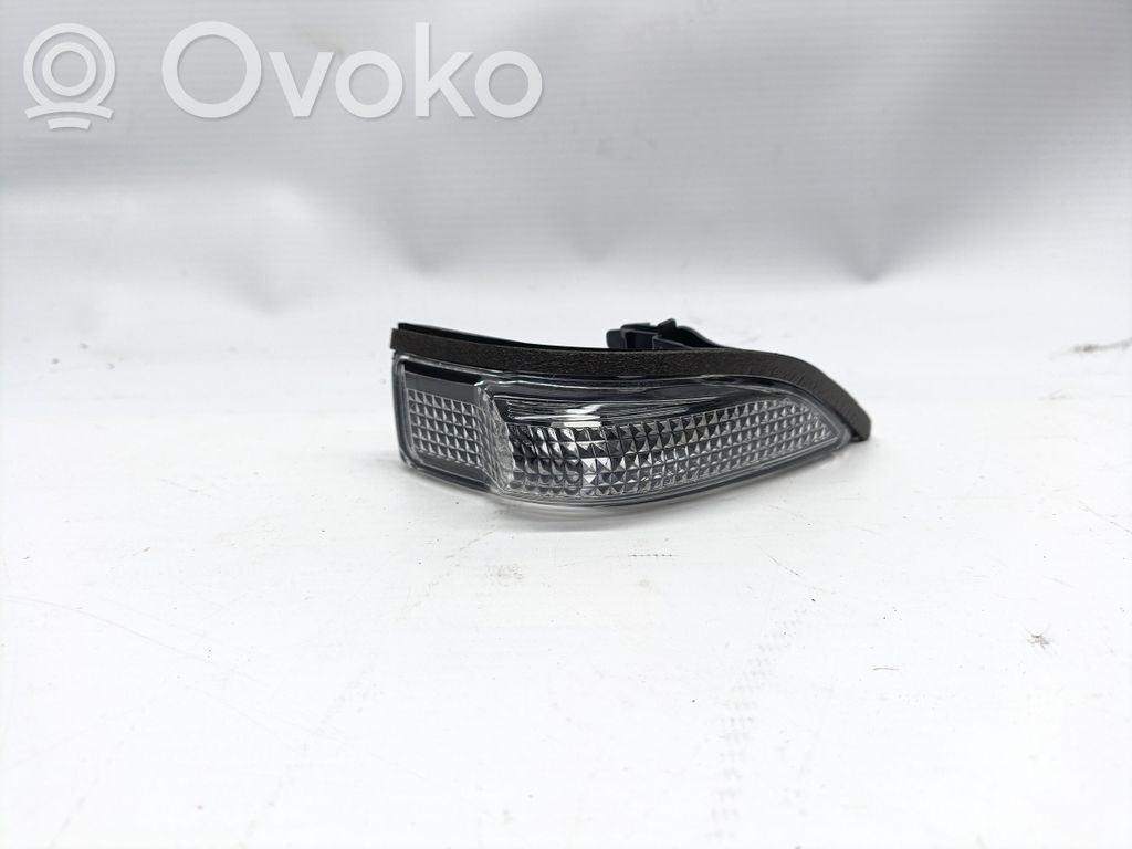 Toyota Yaris Mirror indicator light 