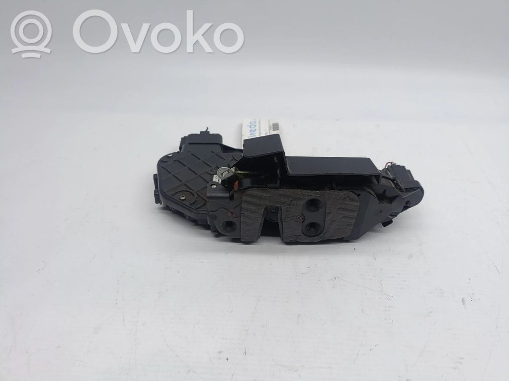 Rear door lock   AM2AR26413BB