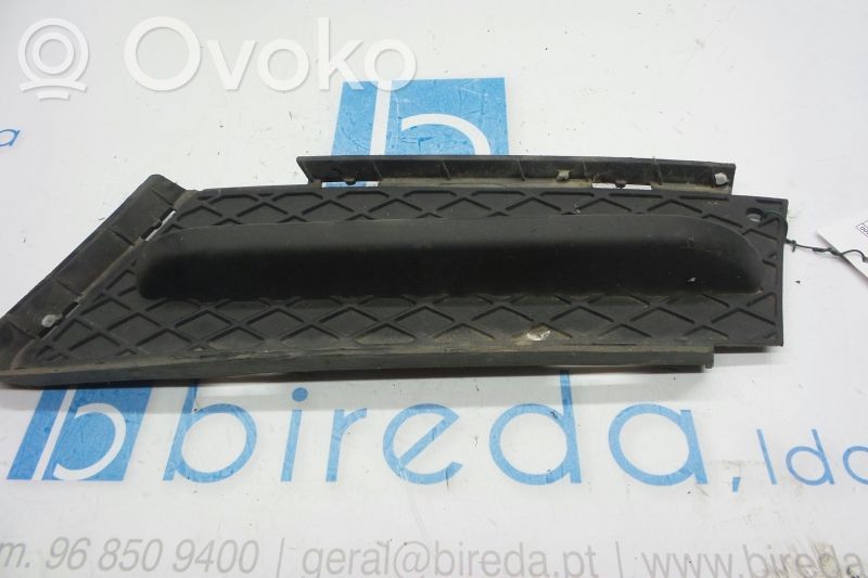 Kühlergrill   51117154553,7154553