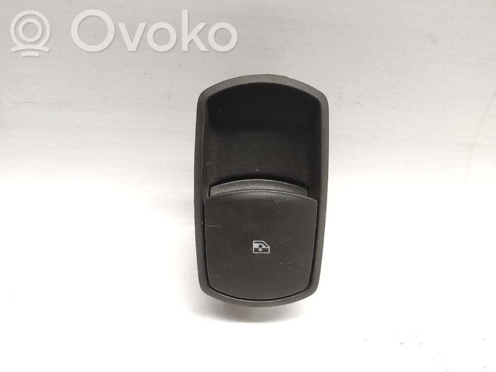 Electric window control switch   13189333