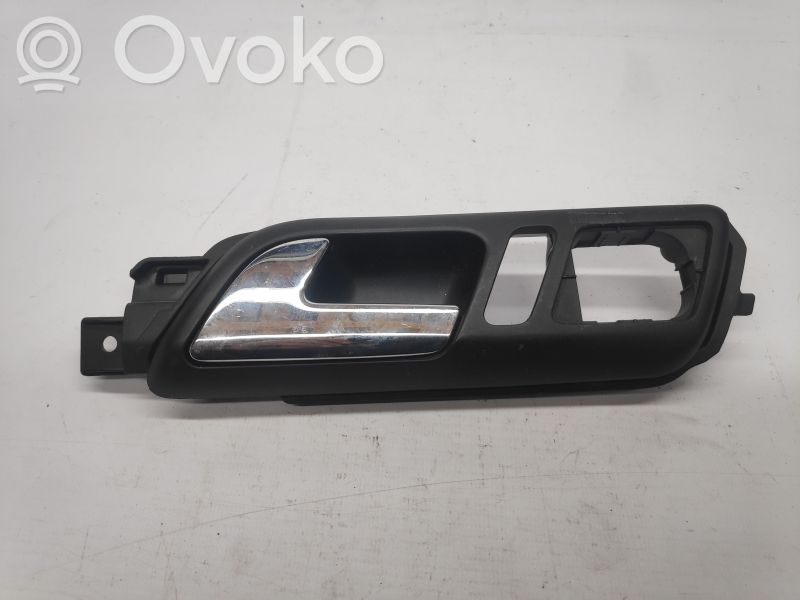 Volkswagen Polo IV 9N3 Front door interior handle 
