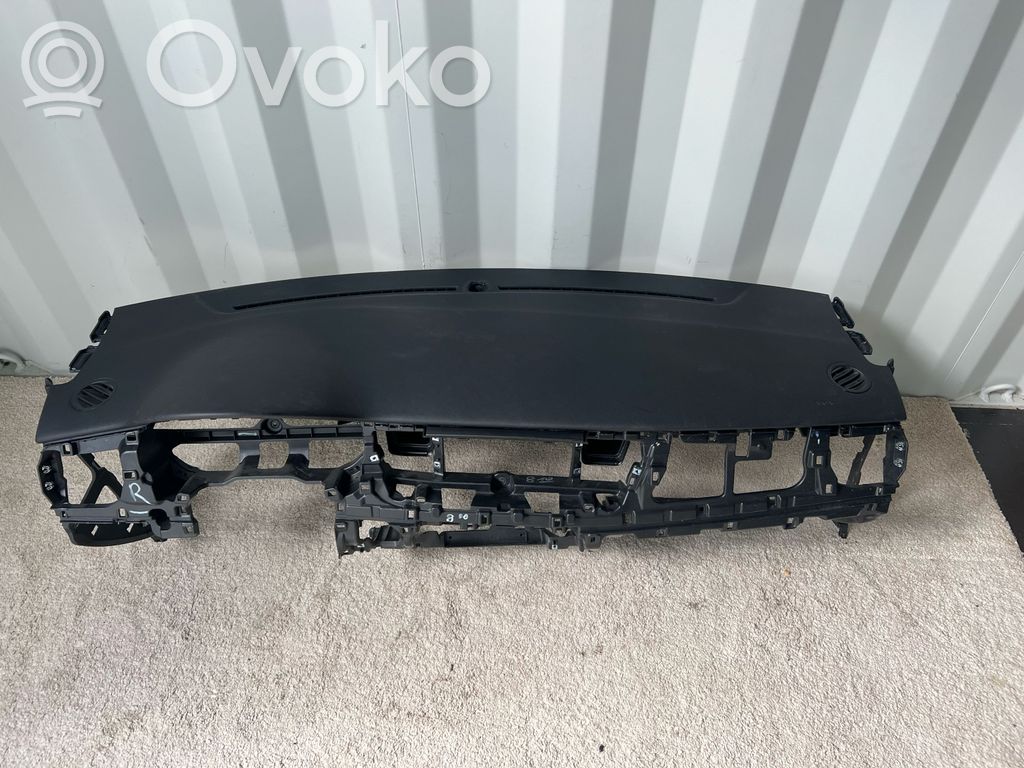 KIA Stonic Panelė 
