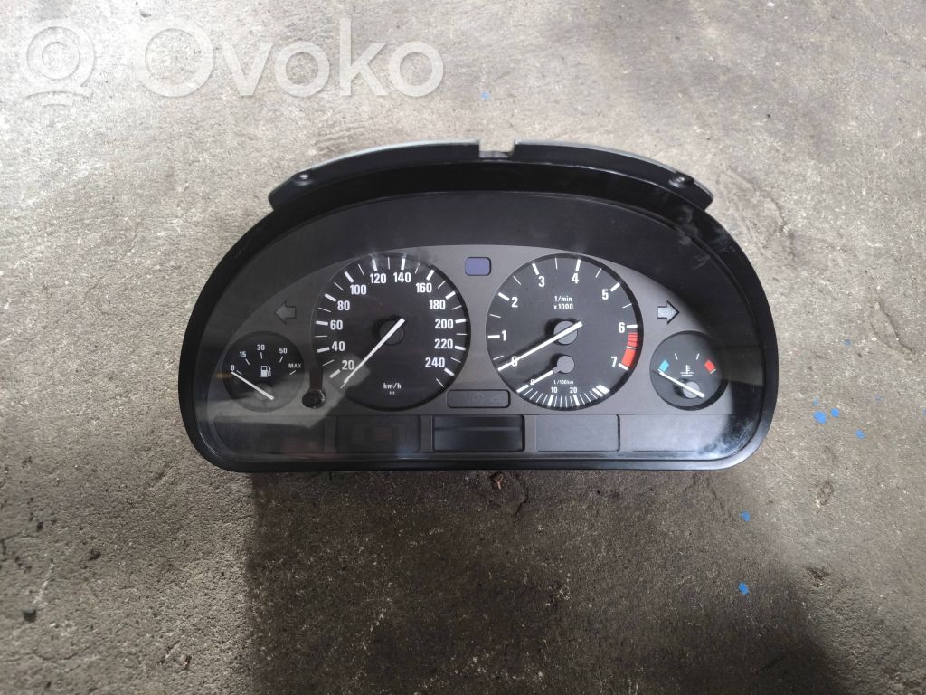 BMW 5 E39 Speedometer (instrument cluster) 