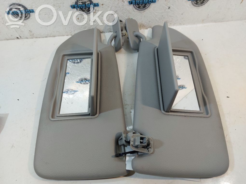 Sun visor