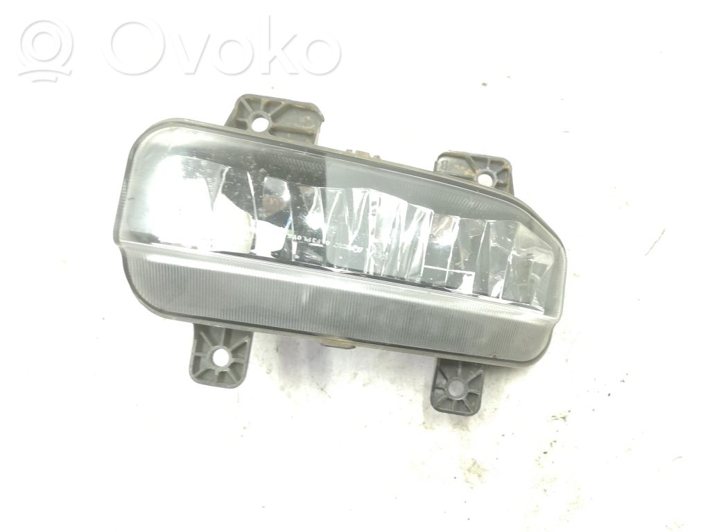 Etusumuvalo   68273292AB