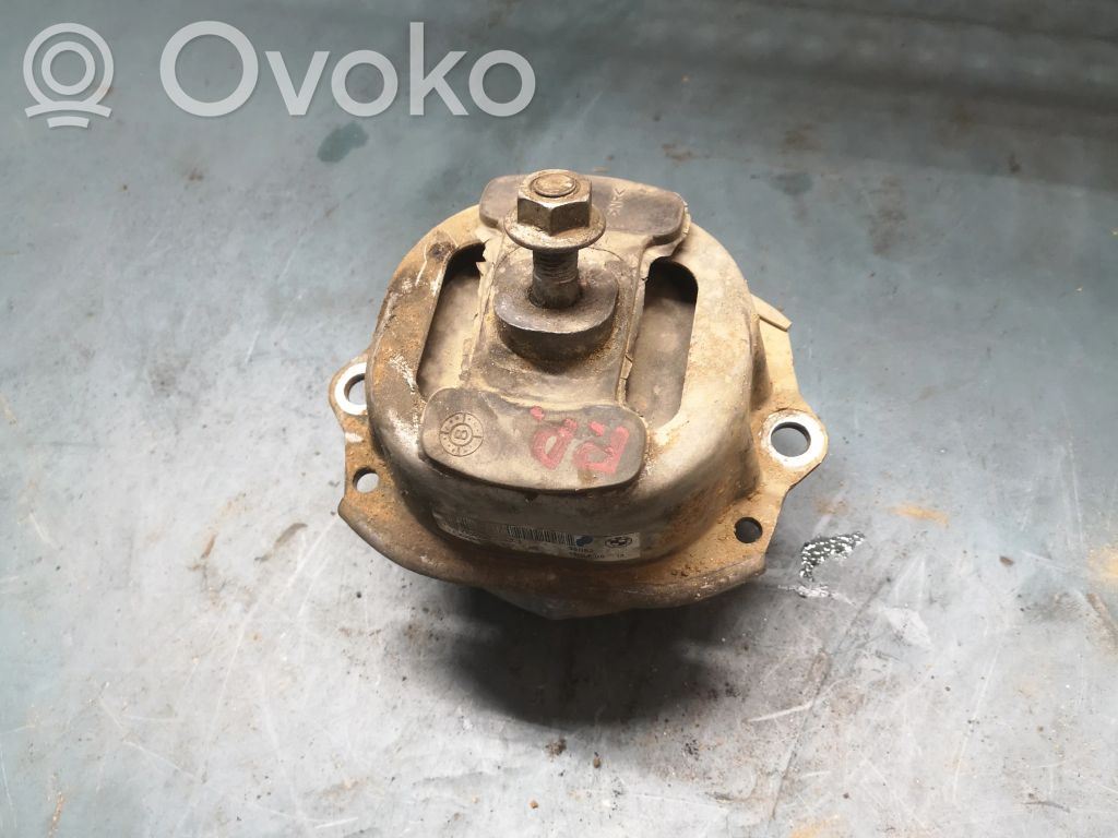 Engine mount bracket   678025903