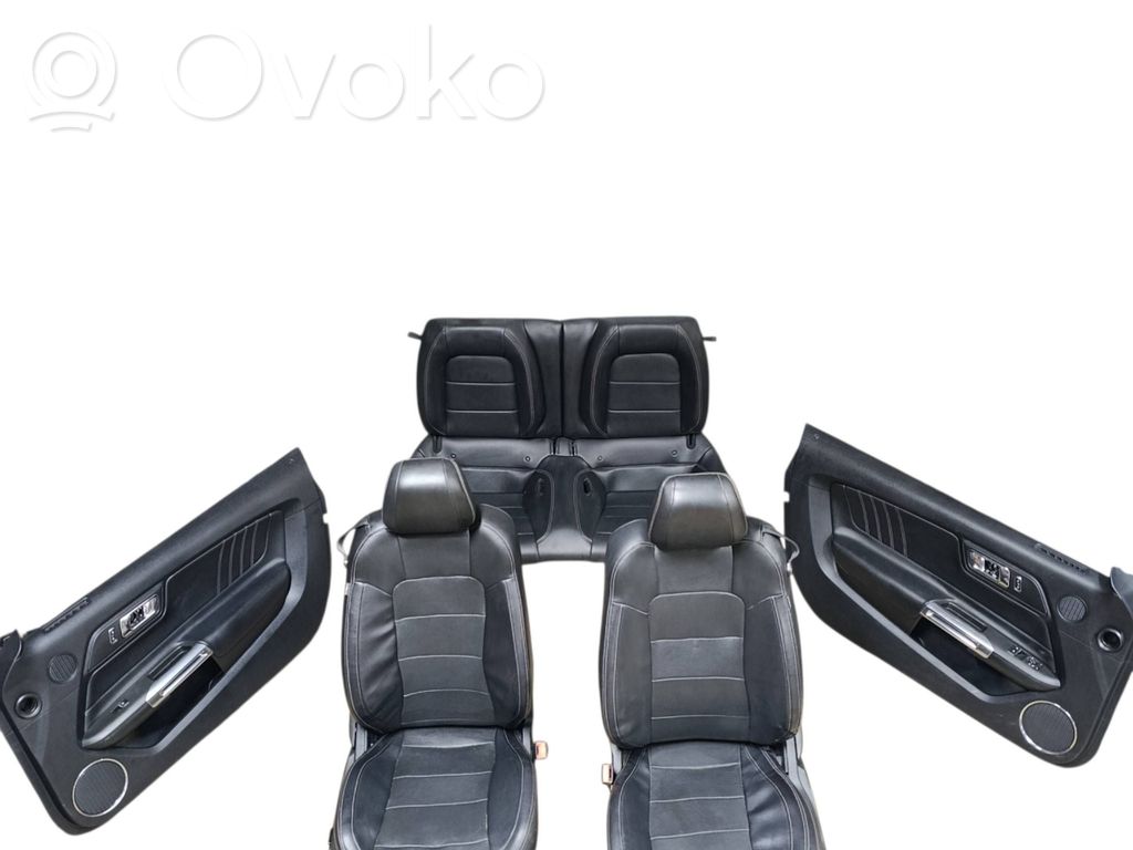Ford Mustang VI Set de interior 