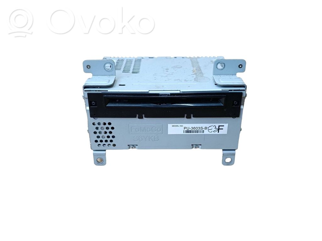 Ford Mustang VI Panel / Radioodtwarzacz CD/DVD/GPS 