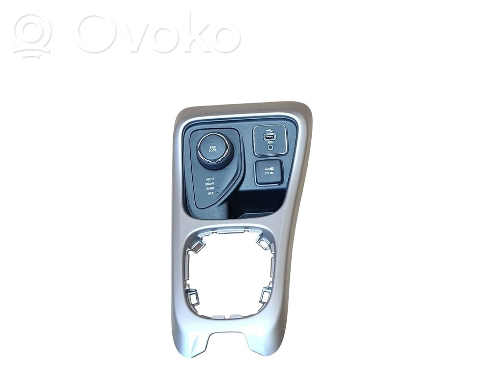 Jeep Compass Ramka drążka zmiany biegów 
