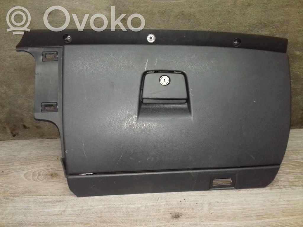 Volvo V50 Guantera 