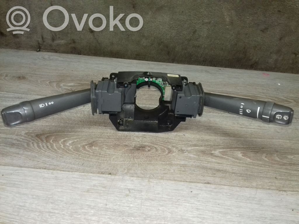 Volvo V70 Wiper turn signal indicator stalk/switch 