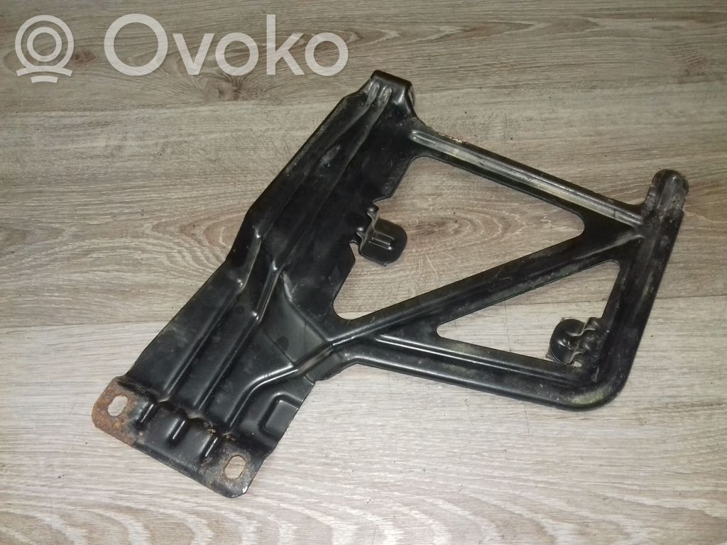 Volvo V70 Battery bracket 