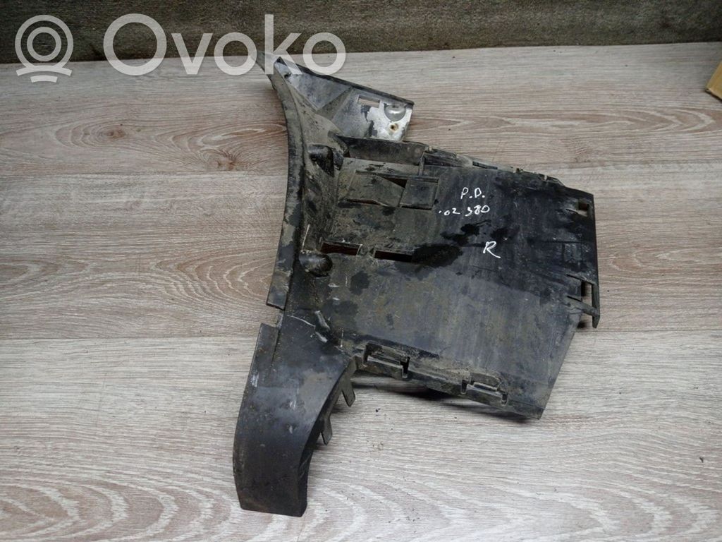 Front bumper mounting bracket   9151373