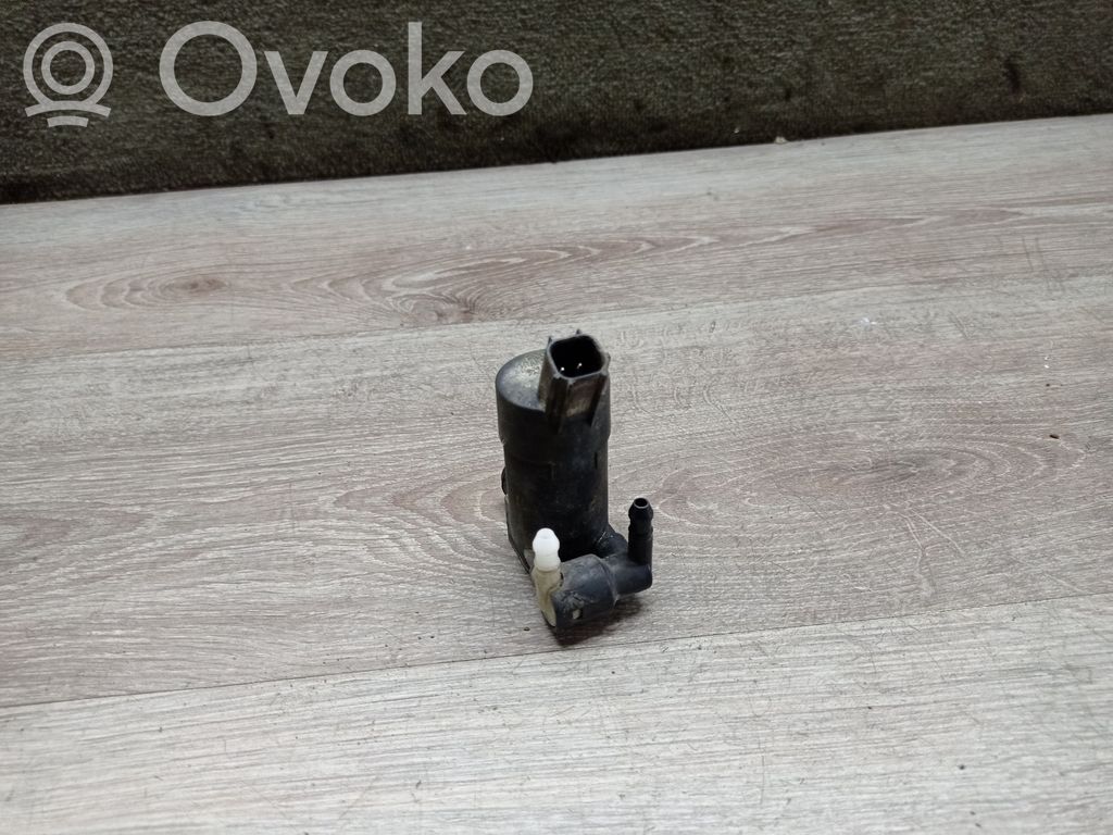 Windscreen/windshield washer pump