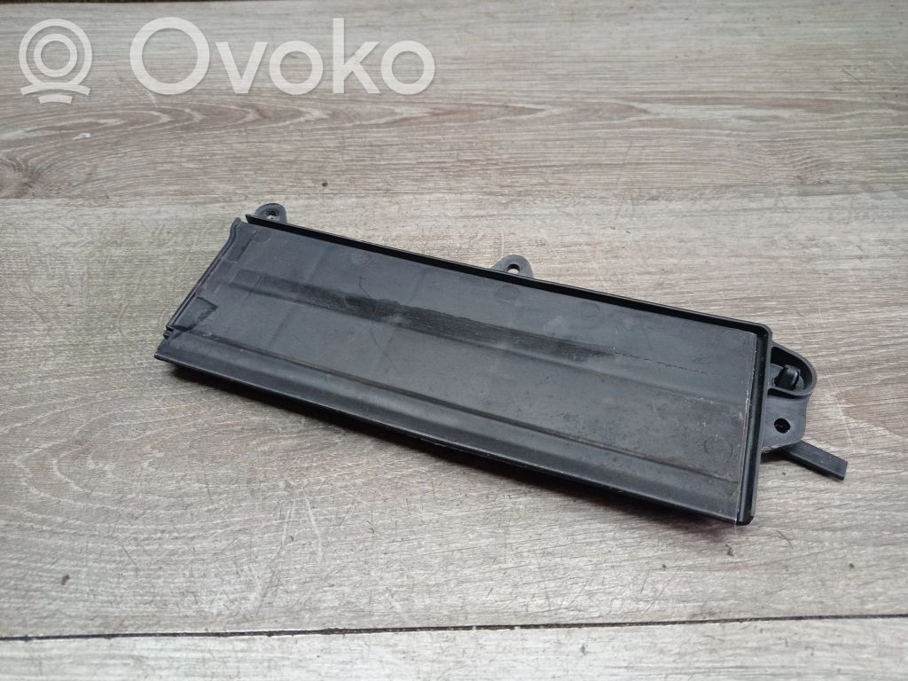 Oro mikrofiltro dangtelis   3M5H19D672