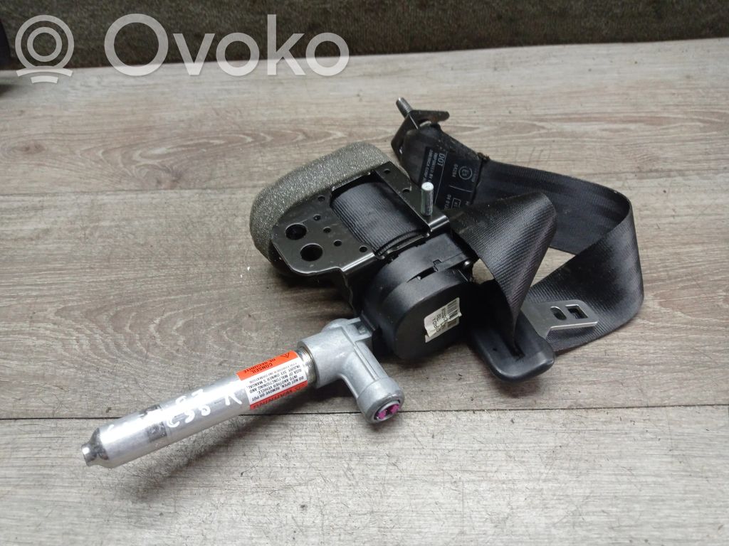 Volvo C30 Cinturón trasero 