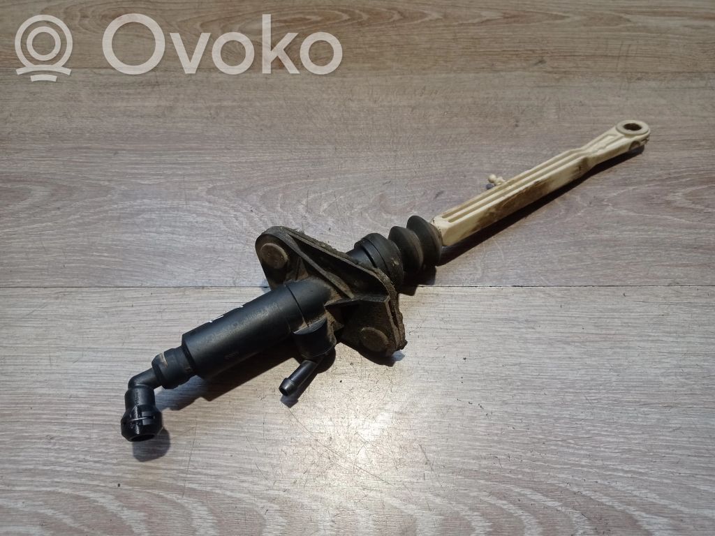 Volvo V70 Kytkimen pääsylinteri 