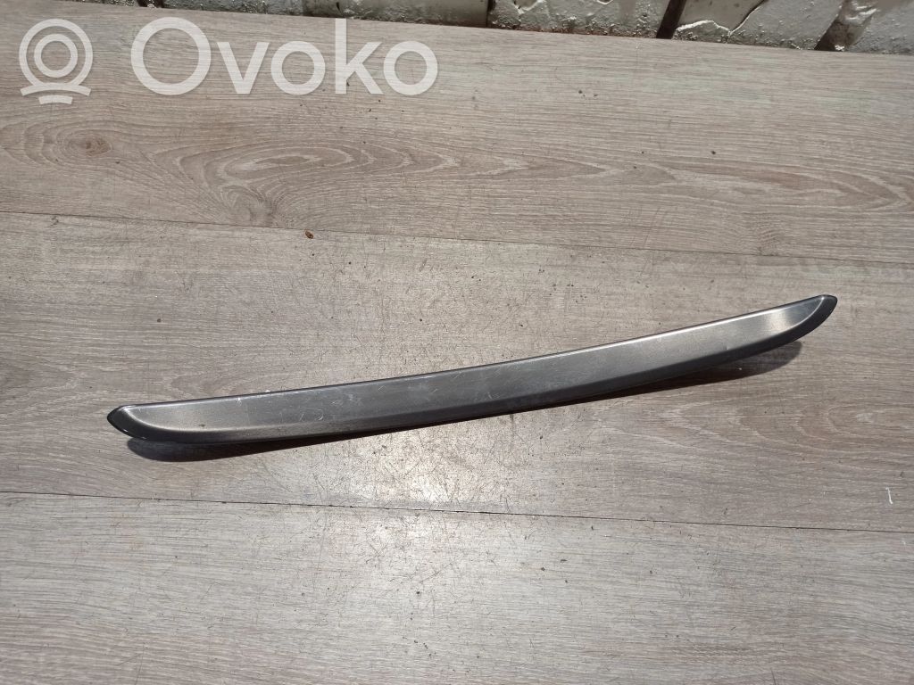 Volvo S60 Moldura de la guantera 