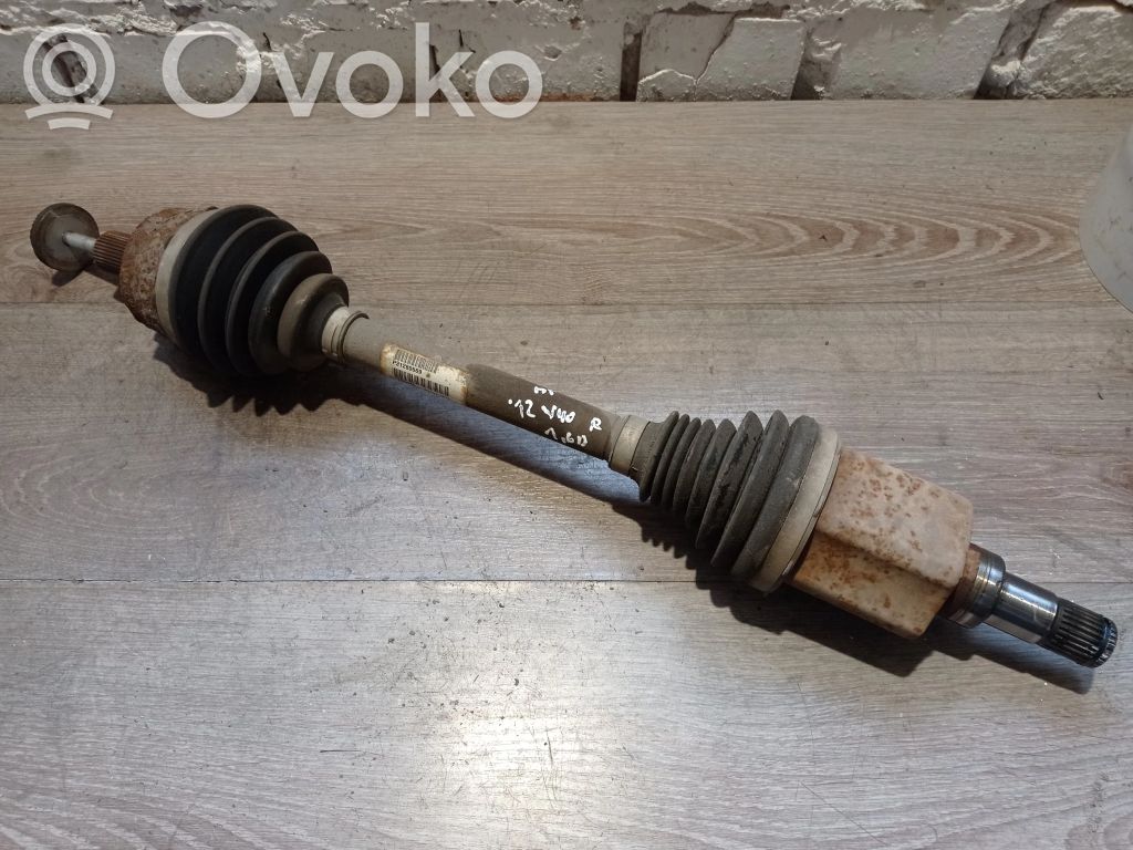Volvo V40 Etuvetoakseli 