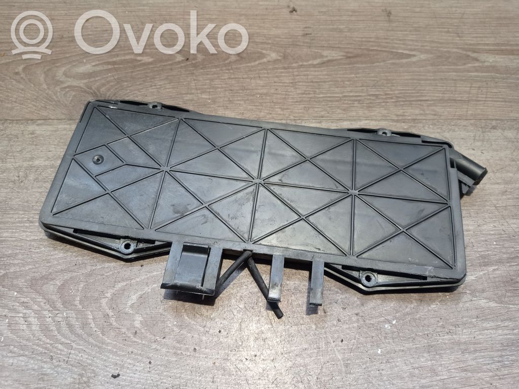 Volvo S60 Oro mikrofiltro dangtelis 