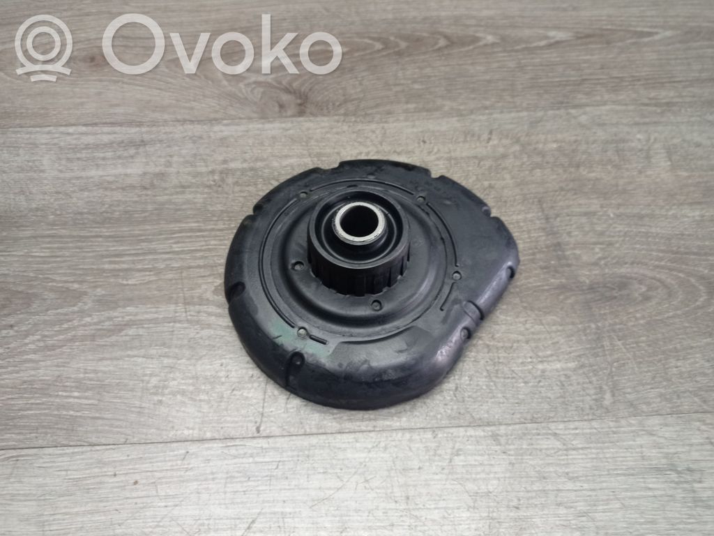 Coil spring mount   86467137