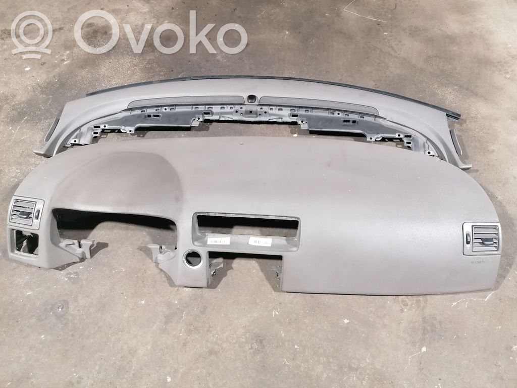 Volvo S40 Kojelauta 