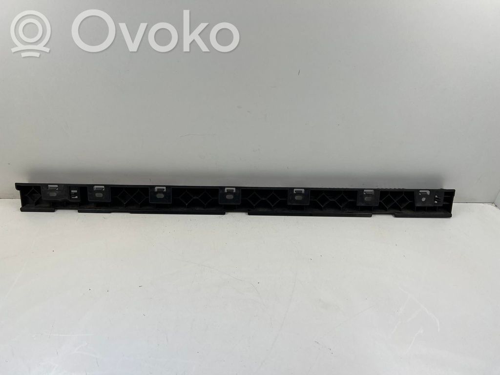 Sill supporting ledge   2991494