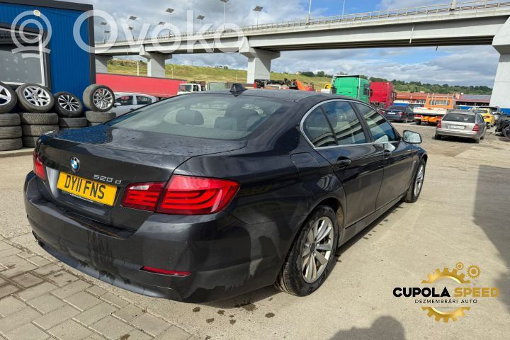 BMW 5 F10 F11 Takakulmapaneeli 