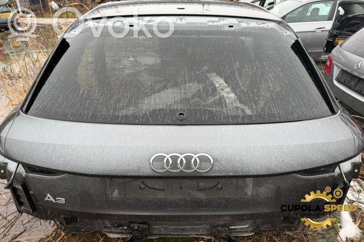 Audi A3 8Y Puerta del maletero/compartimento de carga 
