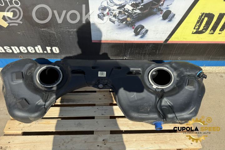 BMW 1 E82 E88 Fuel tank 