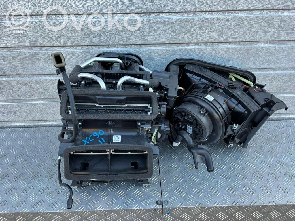 Volvo XC90 Nagrzewnica / Komplet 