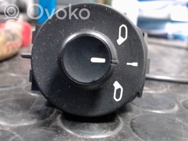 Citroen C4 Cactus Wing mirror switch 