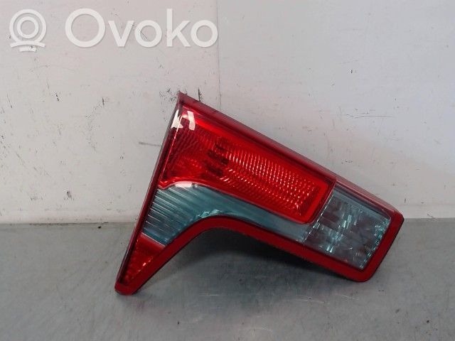 Citroen C5 Galinis žibintas dangtyje 