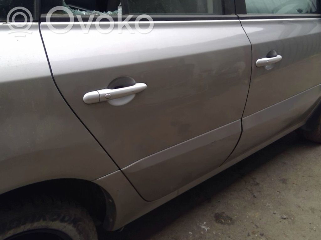 Renault Koleos I Puerta trasera 