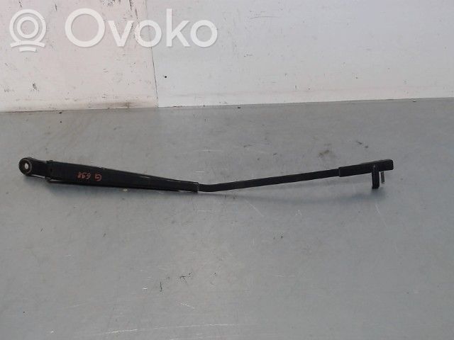 Renault Modus Front wiper blade arm 