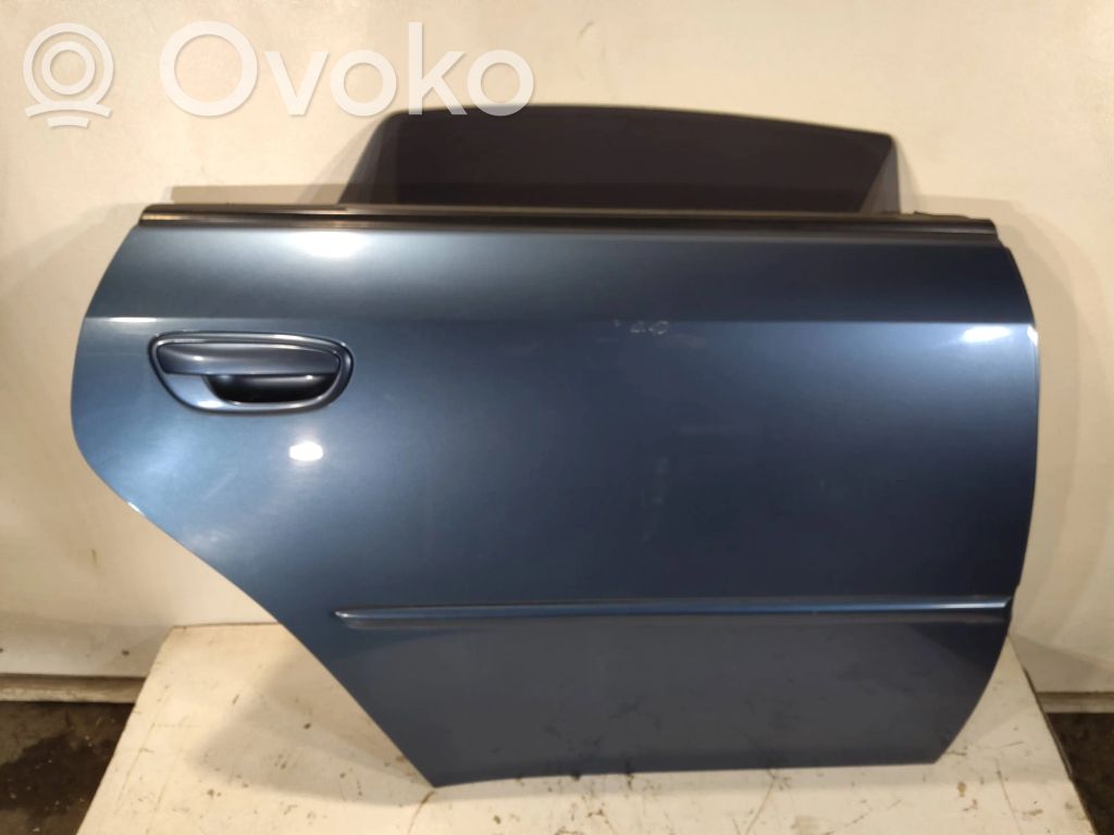 Subaru Legacy Puerta trasera 